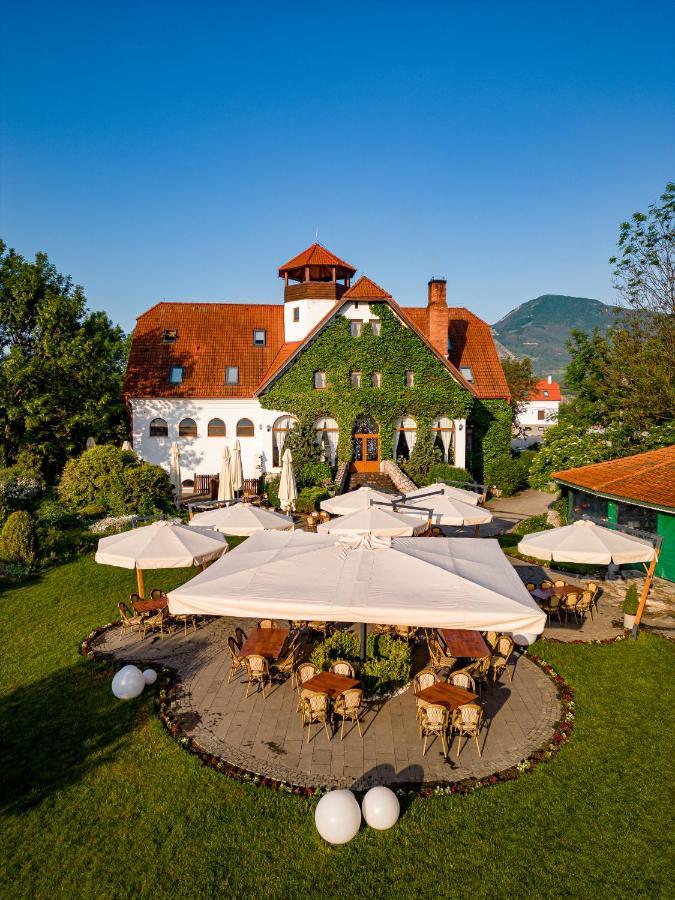 Conacul Secuiesc-Szekelyko Kuria Hotel Coltesti Exterior foto
